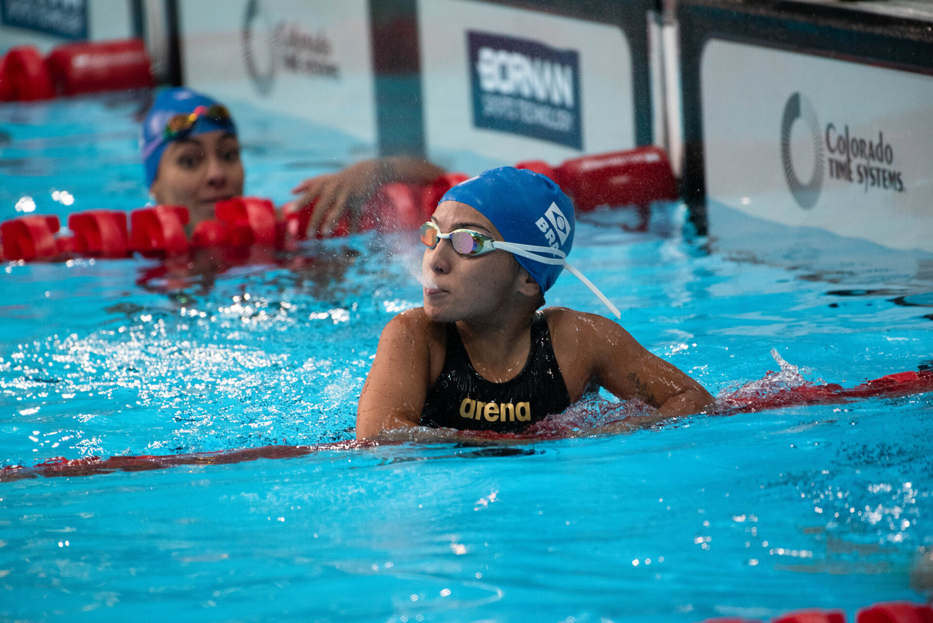 A mineira Mayara Petzold após conquistar a medalha de ouro na final dos 50m borboleta da classe S6 nos Jogos Parapan-Americanos de Santiago | Foto: Saulo Cruz/CPB